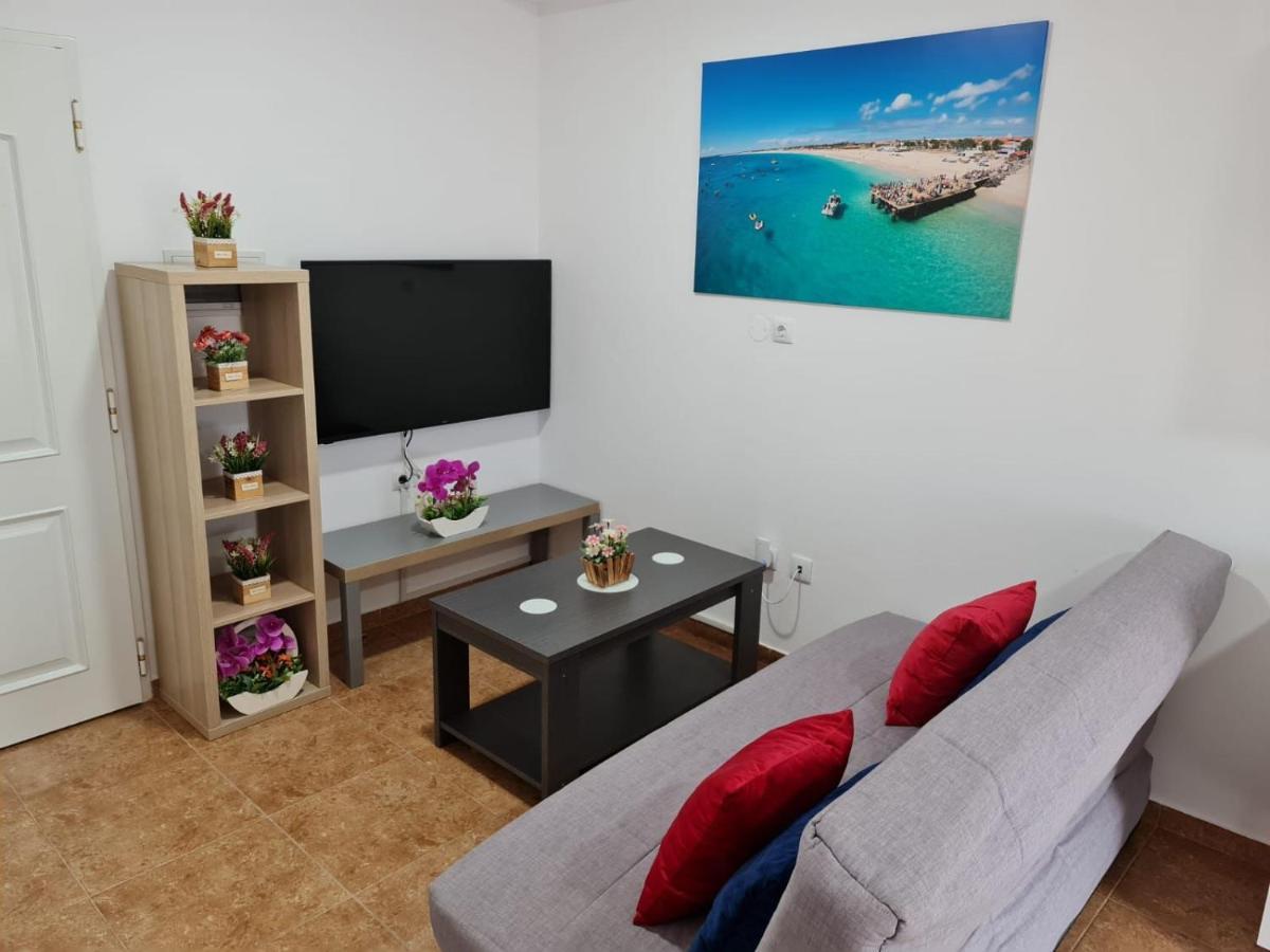 Franmay Apartments - 7 Modern Apartments Near The Beach & City, Perfect For Nomads, Travellers, Families, Watersports! Санта Мария Екстериор снимка