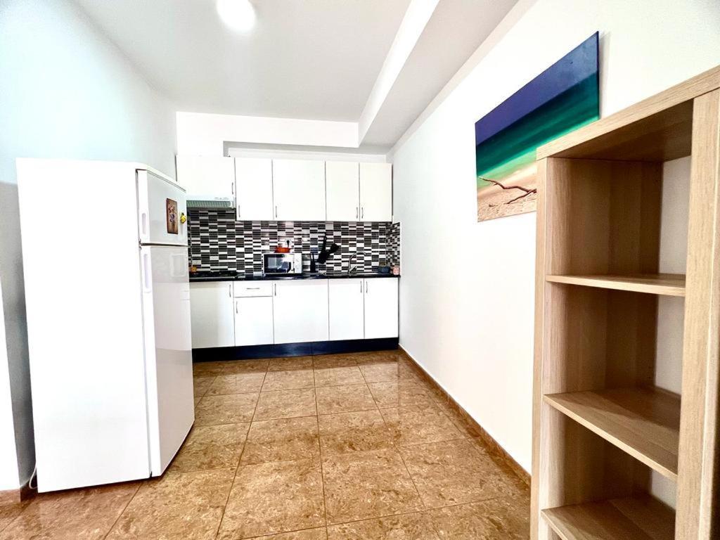 Franmay Apartments - 7 Modern Apartments Near The Beach & City, Perfect For Nomads, Travellers, Families, Watersports! Санта Мария Екстериор снимка