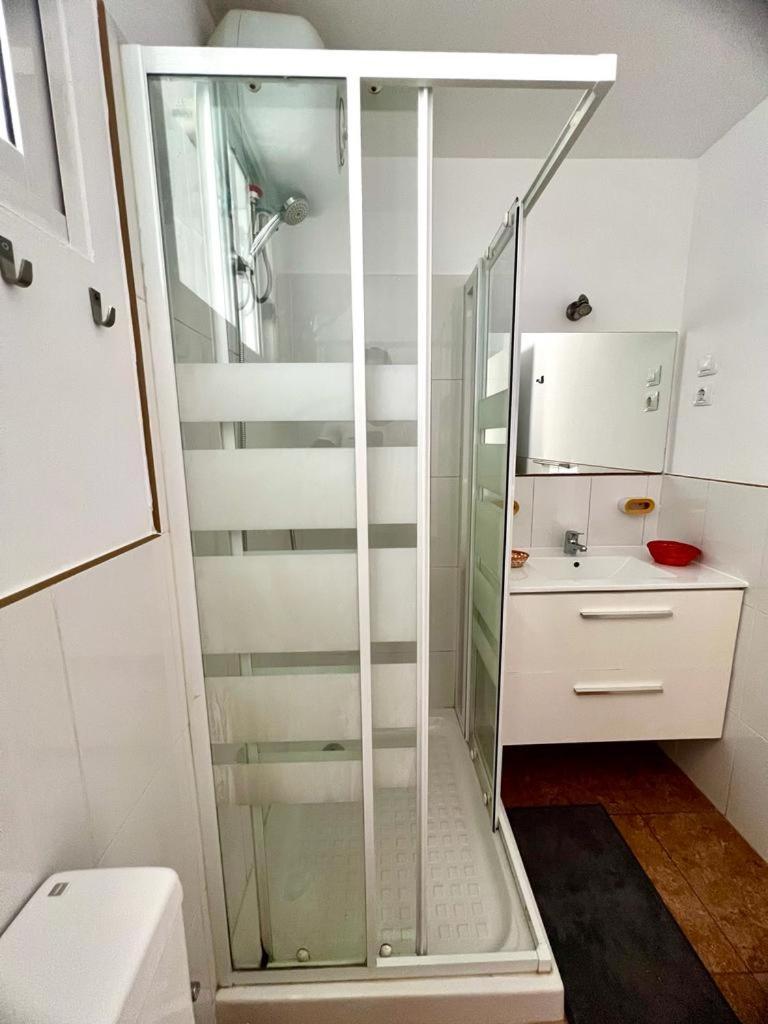Franmay Apartments - 7 Modern Apartments Near The Beach & City, Perfect For Nomads, Travellers, Families, Watersports! Санта Мария Екстериор снимка
