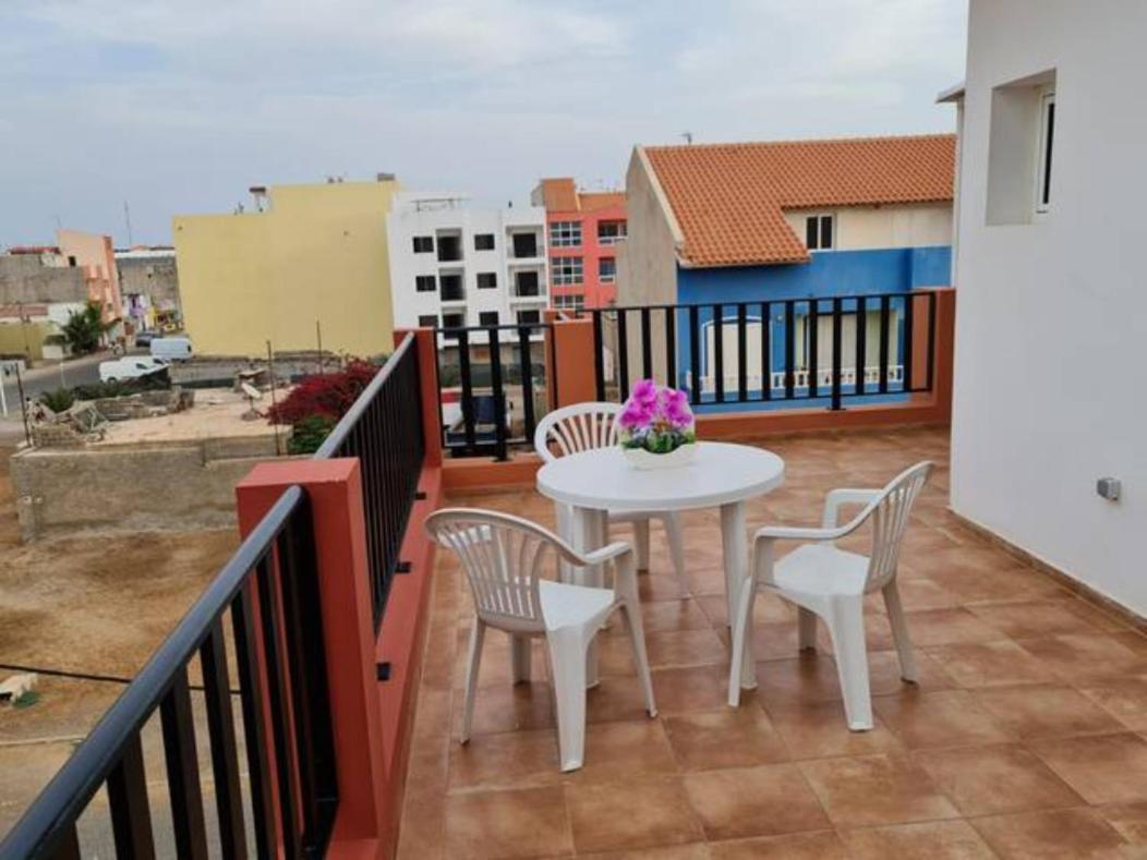 Franmay Apartments - 7 Modern Apartments Near The Beach & City, Perfect For Nomads, Travellers, Families, Watersports! Санта Мария Стая снимка