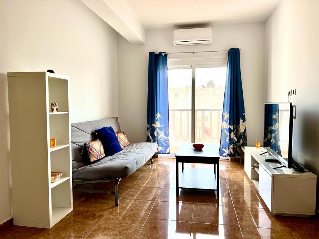 Franmay Apartments - 7 Modern Apartments Near The Beach & City, Perfect For Nomads, Travellers, Families, Watersports! Санта Мария Стая снимка